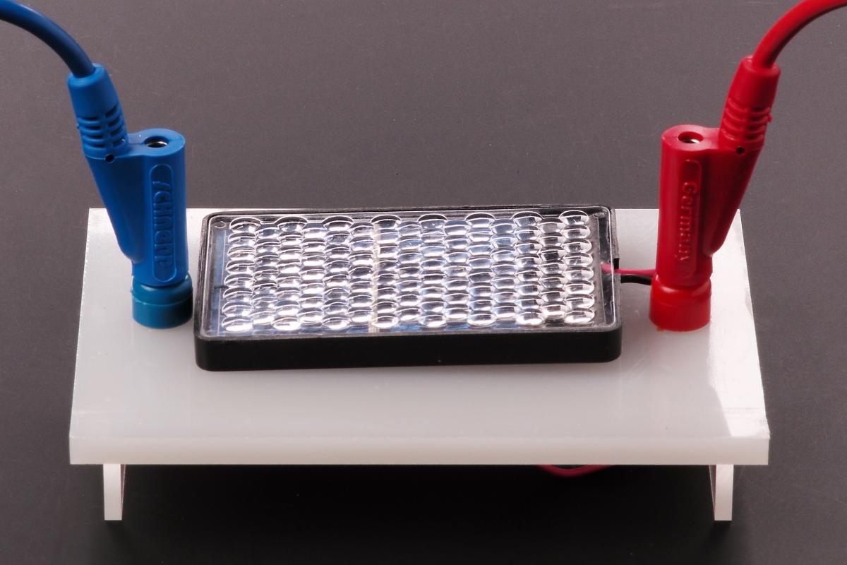 Solarzelle auf Plexiglassockel