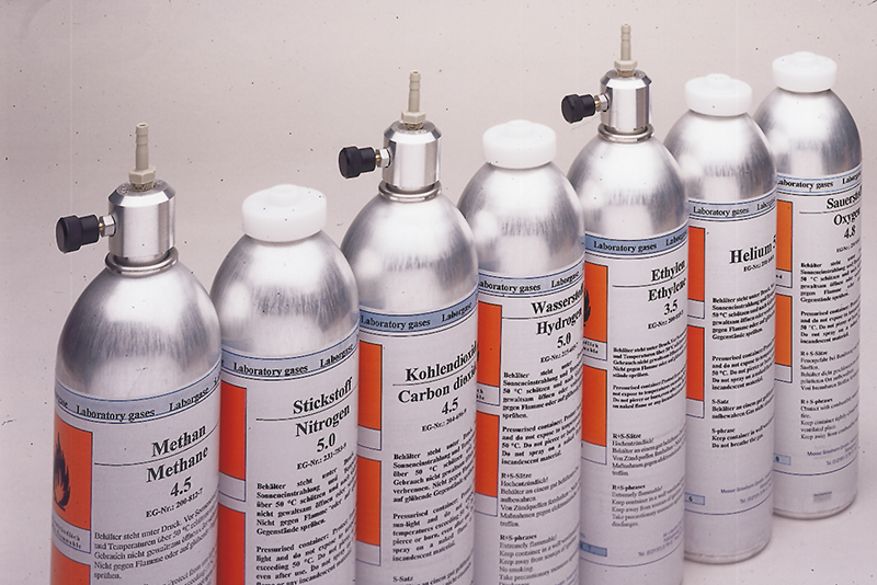 Feinregulier-Eckventil mit Schlauchtülle