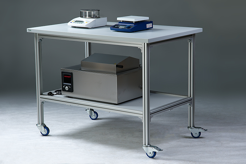 Geräte- und Labortransportwagen mit Melamintischplatte