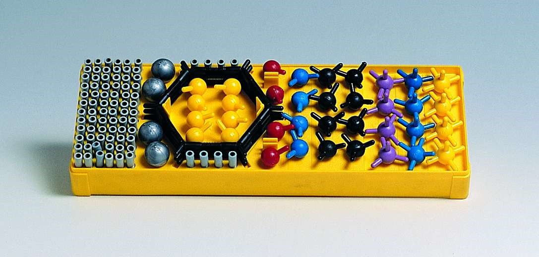 Molekülbaukasten II: Kombination aliphatischer und aromatischer Verbindungen