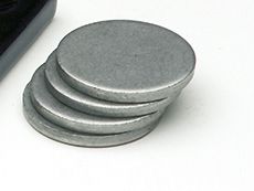 Verschlussplatten zum Thermit-Versuch